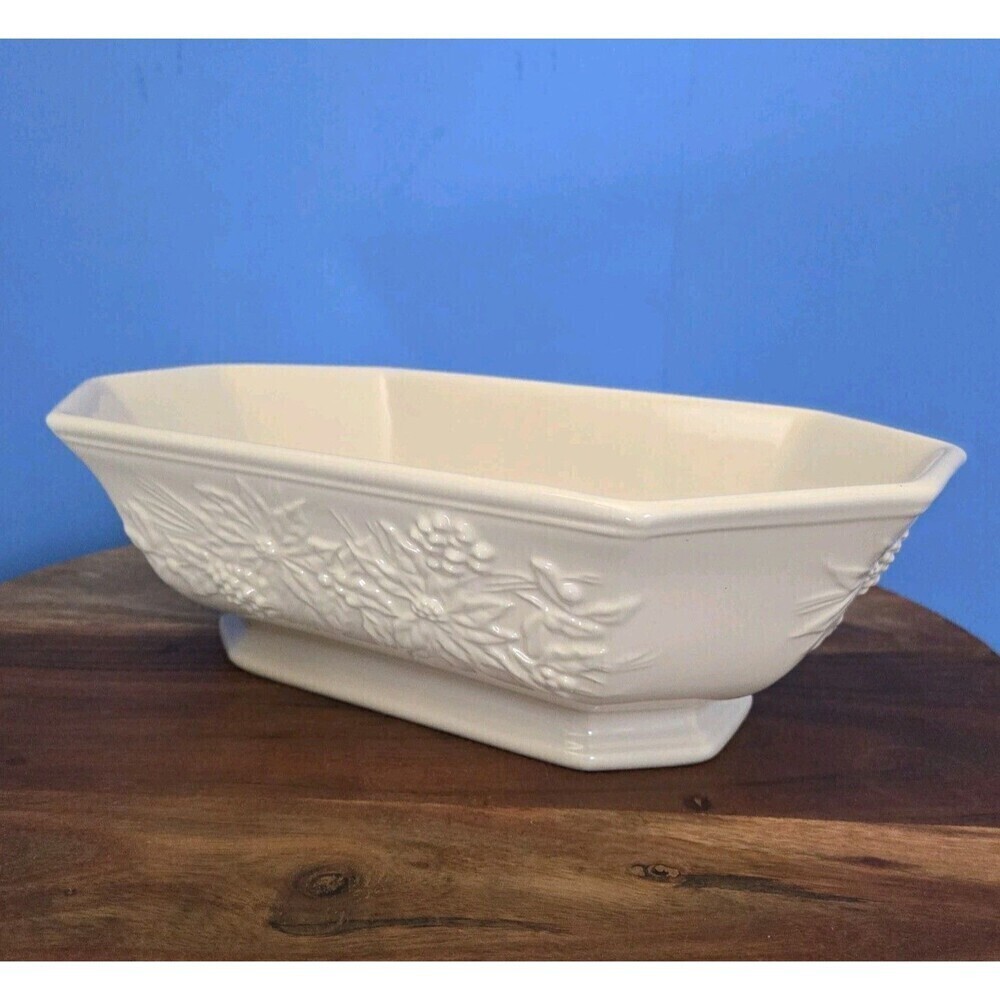 Collector Longaberger Nature's Garland Large Embossed Dish French Country Ivory